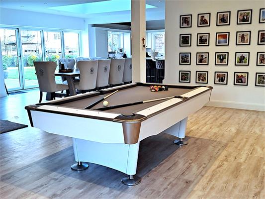 Signature Jefferson American Pool Table: White - 7ft, 8ft